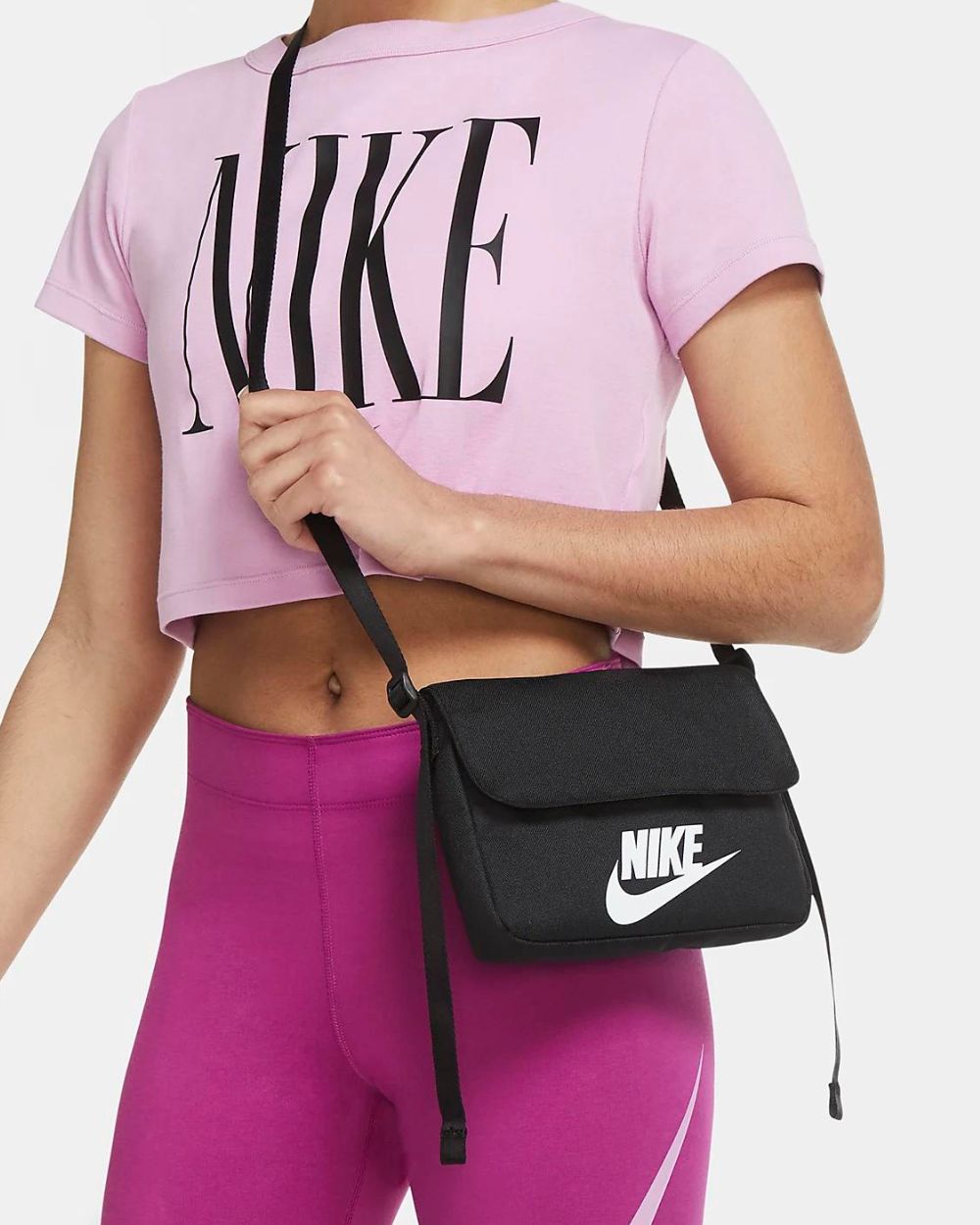 Nike Sportswear Women's Futura 365 Cross-Body Bag